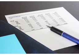 quarterlyのイラスト